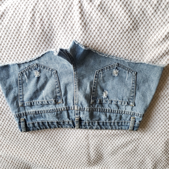 Forever 21 Denim Shorts - Picture 4 of 11